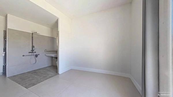 A VENDRE LA GAUDE - MAISON INDIVIDUELLE 202 m² - TERRAIN 4000M2 - PISCINE - VUE DÉGAGÉE - STATIONNEMENTS