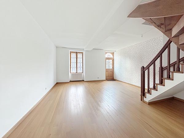 Maison de ville Château-Gontier Sur Mayenne 6 pièce(s) 123 m2