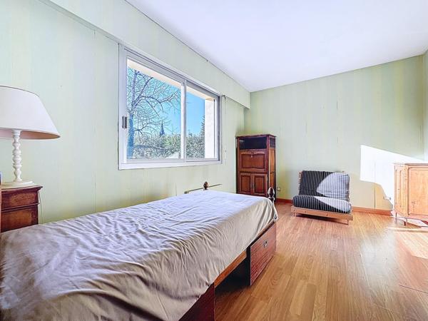 Rare : Villa de plain-pied à Coublevie, terrain plat, sans vis-à-vis