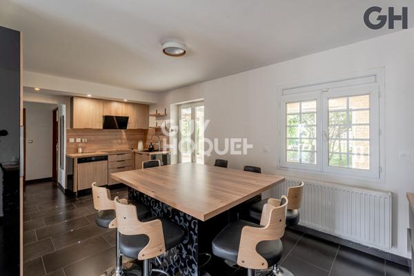 MAISON FAMILIALE AVEC SOUS-SOL DE 6 PIECES ( environ 196 m²) À SAINTRY-SUR-SEINE