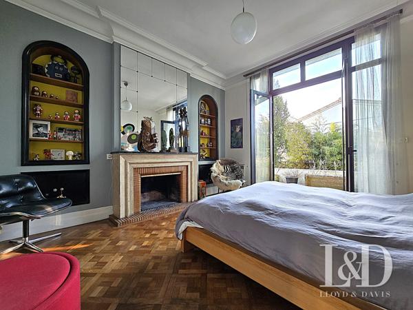 Barrière Saint Augustin grande maison en pierre avec jardin, garage et stationnement