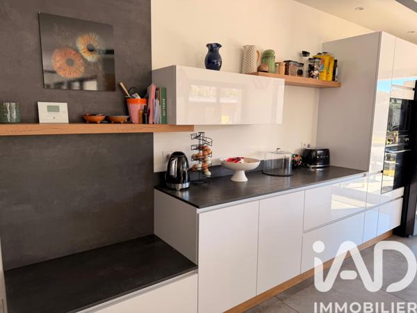 Maison à vendre 5 pièces 230 m² Nîmes
