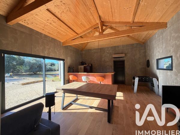 Maison à vendre 5 pièces 230 m² Nîmes