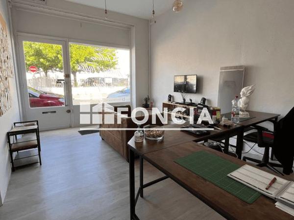 À vendre Local commercial 42 m² - Rochefort 17300