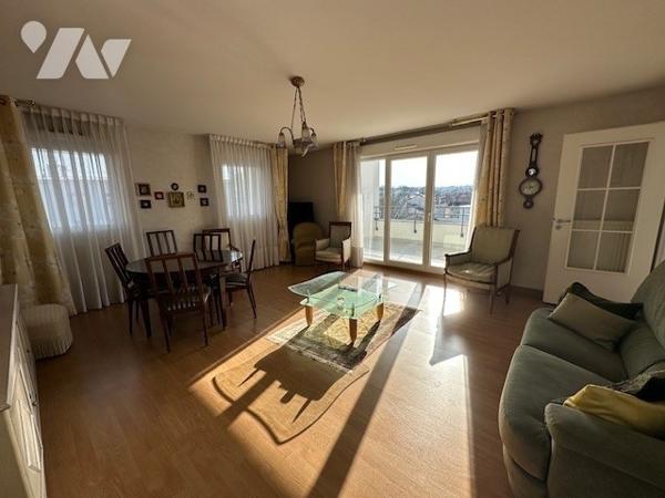 NANCY Croix de Bourgogne Appartement avec terrasse!