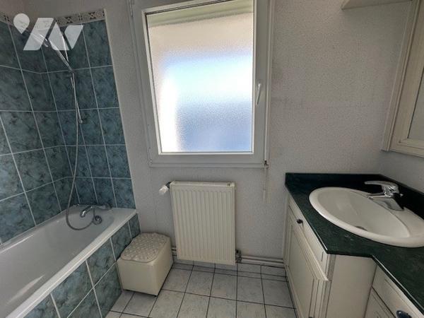 NANCY Croix de Bourgogne Appartement avec terrasse!