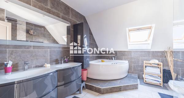 À vendre Maison 6 pièces 160 m² - Ingersheim 68040