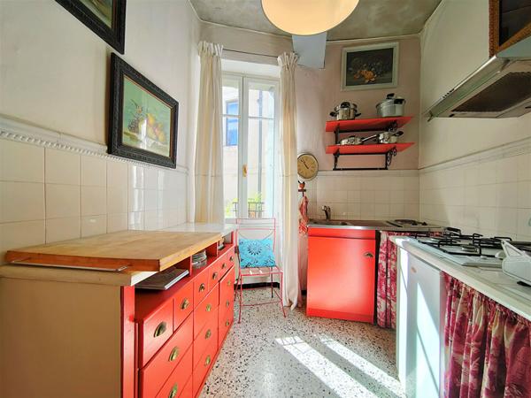 CHATEAURENARD - Maison de ville