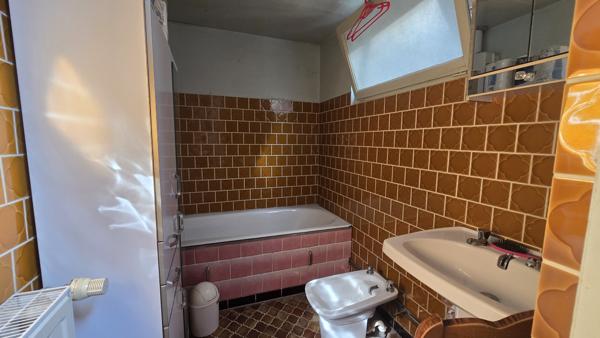 Maison
         4 pièces
        - 85 m² Exclusivité 162 750 € *