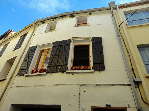 Dpt Pyrénées Orientales (66), à vendre proche LE SOLER maison P11 de 178 m² répartie en 2 appartements et garage