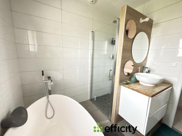 Maison 6 pièces - 135 m² Exclusivité efficity