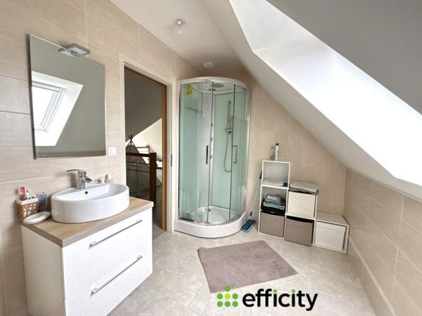 Maison 6 pièces - 135 m² Exclusivité efficity