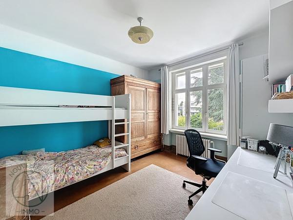 Maison 5 pièce(s) 4 chambre(s) 154 m²
