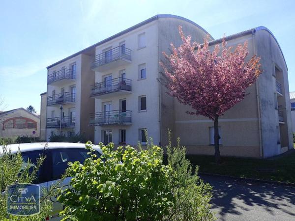 Appartement à louer 2 pièces 45.6m² Héricourt (70400)