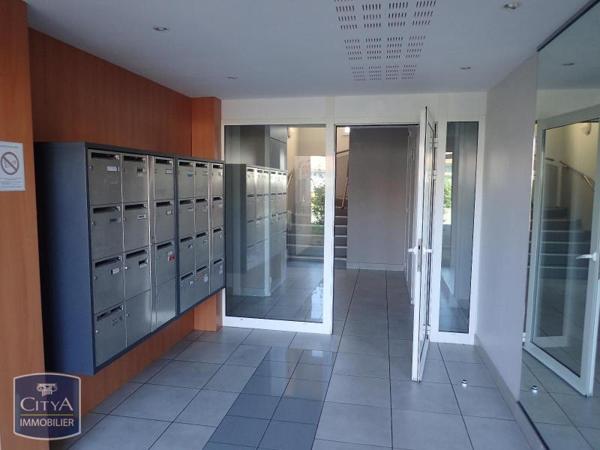 Appartement à louer 2 pièces 45.6m² Héricourt (70400)