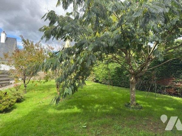 A vendre maison Quimperlé (29)

Située dans le quartier résidentiel de Kerneuzec, cette maiso...