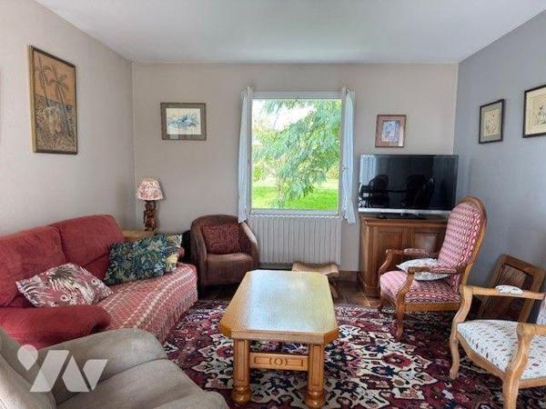 A vendre maison Quimperlé (29)

Située dans le quartier résidentiel de Kerneuzec, cette maiso...