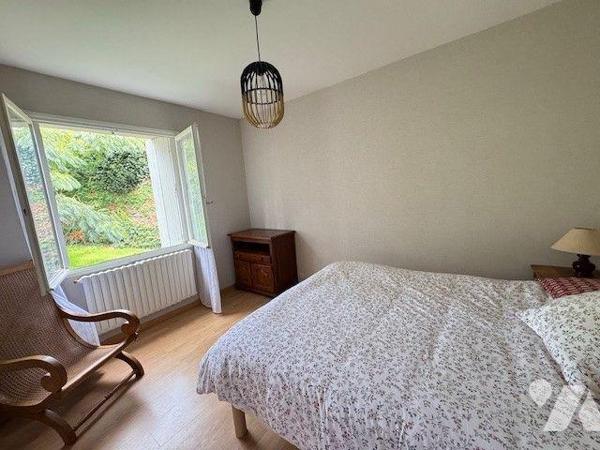 A vendre maison Quimperlé (29)

Située dans le quartier résidentiel de Kerneuzec, cette maiso...