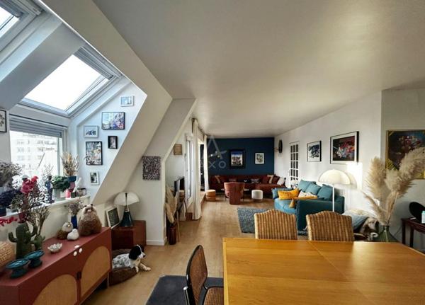 SURESNES/ CENTRE VILLE/ PLACE DU MARCHÉ /  4 PIECES AVEC BALCON, CAVE ET PARKING