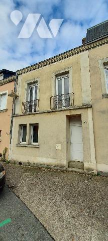 Maison à Vendre à Quelaines-Saint-Gault (53360) en Mayenne (53)

Cette maison d'une surface h...