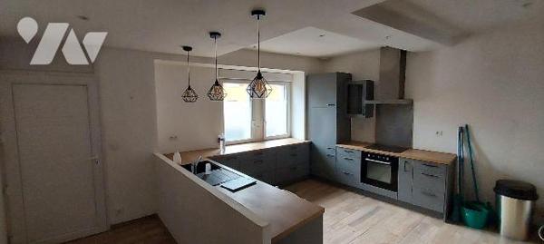 Maison à Vendre à Quelaines-Saint-Gault (53360) en Mayenne (53)

Cette maison d'une surface h...