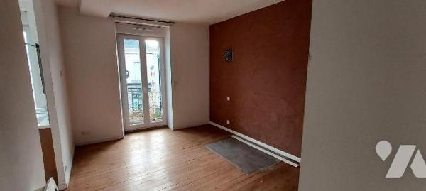 Maison à Vendre à Quelaines-Saint-Gault (53360) en Mayenne (53)

Cette maison d'une surface h...