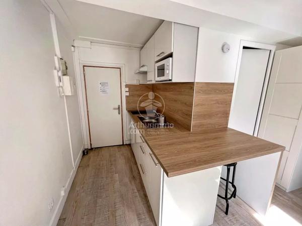 Location                                                      Appartement
                        
                     1 pièces                      16 m2                     à Rouen
