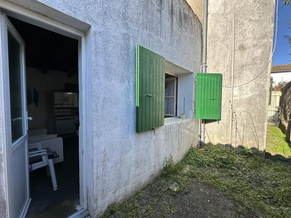 Maison centre village à rénover – Sous Offre