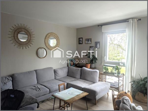 Commerces, tramway, garage