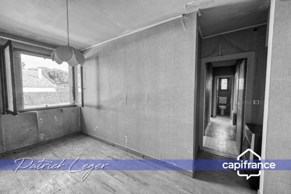 SAINT MARTIN DE RE (17), maison à rénover de 95 m² sur terrain de plus de 730m² en zone UB