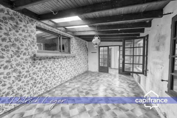 SAINT MARTIN DE RE (17), maison à rénover de 95 m² sur terrain de plus de 730m² en zone UB