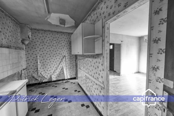 SAINT MARTIN DE RE (17), maison à rénover de 95 m² sur terrain de plus de 730m² en zone UB
