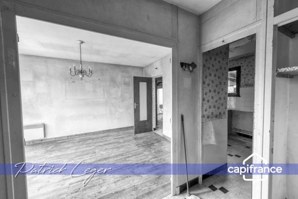 SAINT MARTIN DE RE (17), maison à rénover de 95 m² sur terrain de plus de 730m² en zone UB