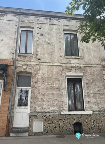 Maison mitoyenne 2 côtés à vendre, 7 pièces - Hirson 02500