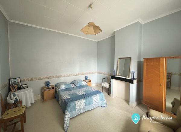 Maison mitoyenne 2 côtés à vendre, 7 pièces - Hirson 02500
