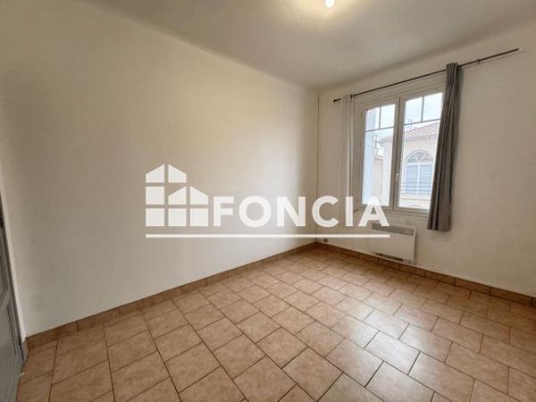 Location Appartement 3 pièces 45.56 m² - 3 RUE HELENE BOUCHER Toulon 83000