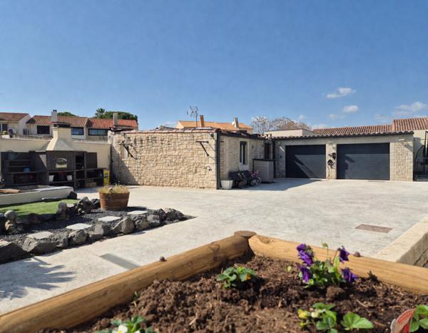 Maison familiale lumineuse avec piscine- Proche étang et commodités - Balaruc-les-Bains