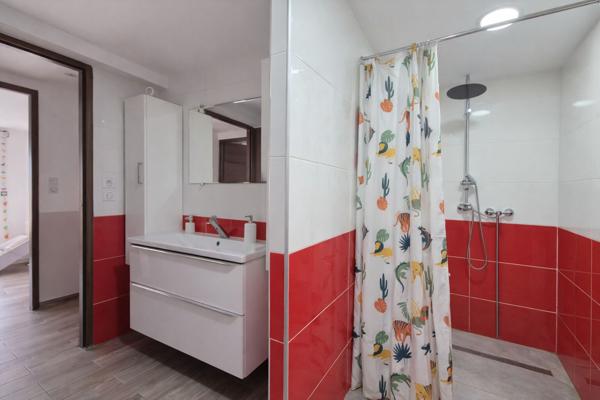 Maison familiale lumineuse avec piscine- Proche étang et commodités - Balaruc-les-Bains