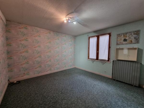 Maison  11 pièce(s)  5 chambre(s)  145 m²