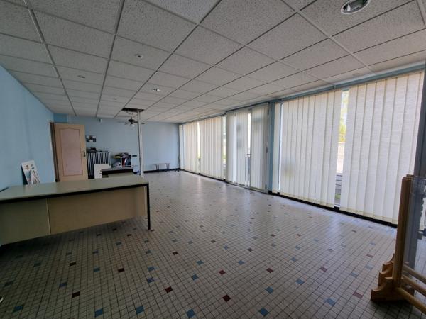 Maison  11 pièce(s)  5 chambre(s)  145 m²