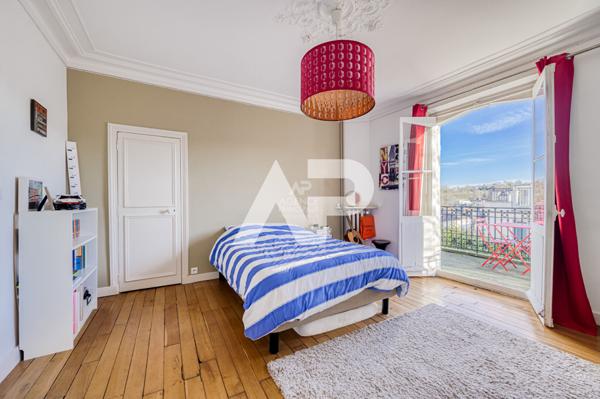 SEVRES RIVE DROITE - DEMEURE DE CHARME €1 895 000 ** - Référence 626-S