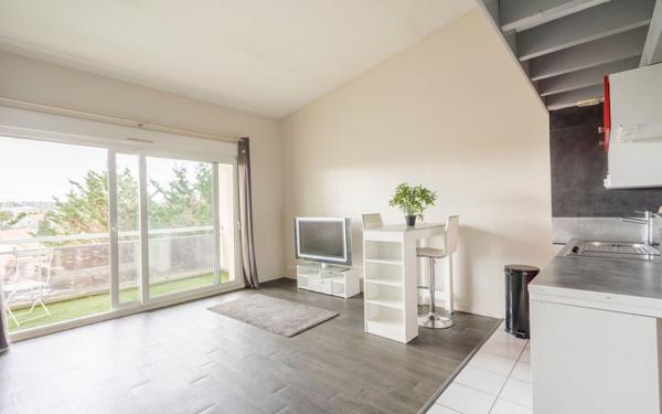 Appartement à vendre    1 pièce • 26,95 m2 Villemomble