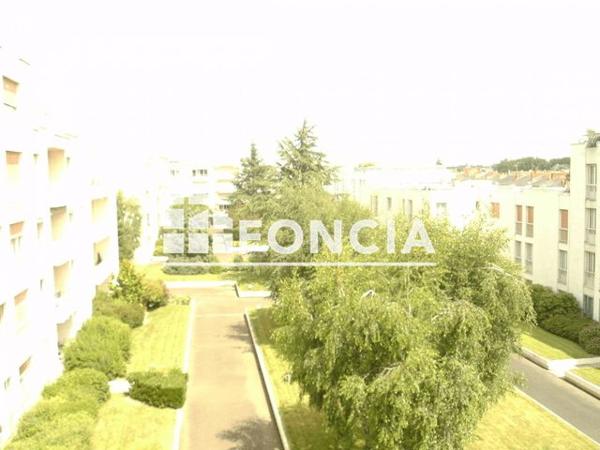 Location Studio 30.9 m² - 15 G RUE DE LETANDUERE Angers 49000