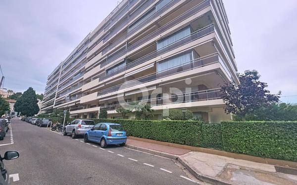 Appartement à vendre    1 pièce • 33,03 m2 Cannes