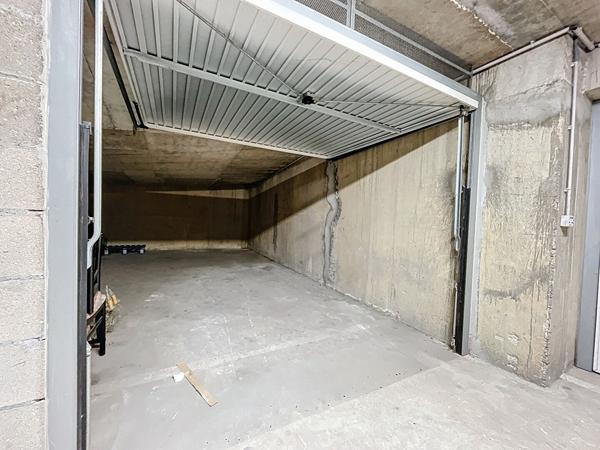 Achat parking / box Choisy-le-Roi - 24 m² - 24 000 €