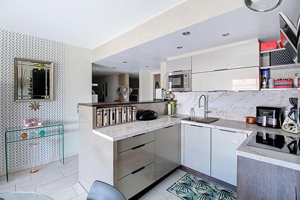 A VENDRE ! Appartement Draguignan 3 pièces 69 m² avec garage et piscine