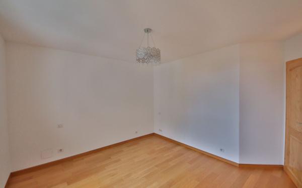 Maison à vendre    10 pièces • 211 m2 Brasles