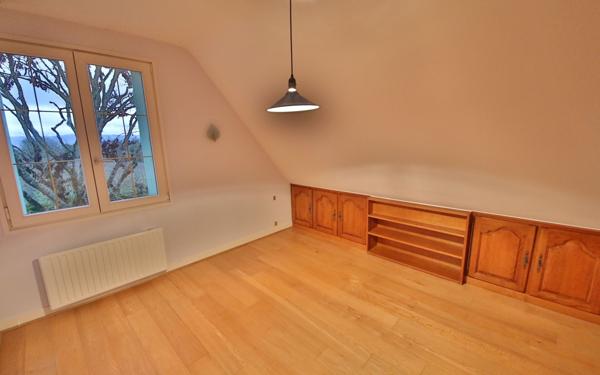 Maison à vendre    10 pièces • 211 m2 Brasles