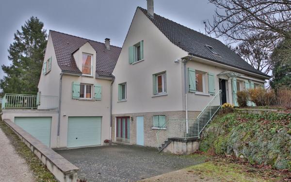 Maison à vendre    10 pièces • 211 m2 Brasles