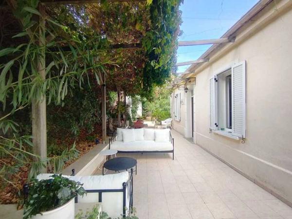 A vendre maison 8 pièces de 160 m2, divisée en 2 appartements, au calme et vue montagne à ORTIPORIO (20) Haute Corse